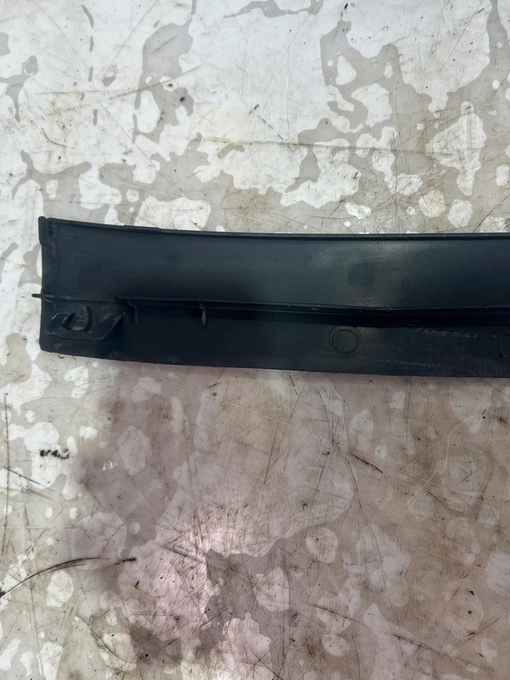 Audi A5 8T Stoßstangenabdeckleiste Leiste vorne 8T0807217A – Bild 8