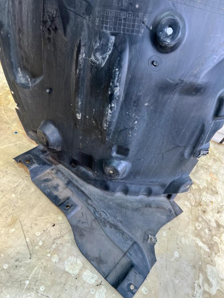 BMW 5er F10 F11 M5 Radhausschale Radhaus Vorne 7903885 7903886 – Bild 8