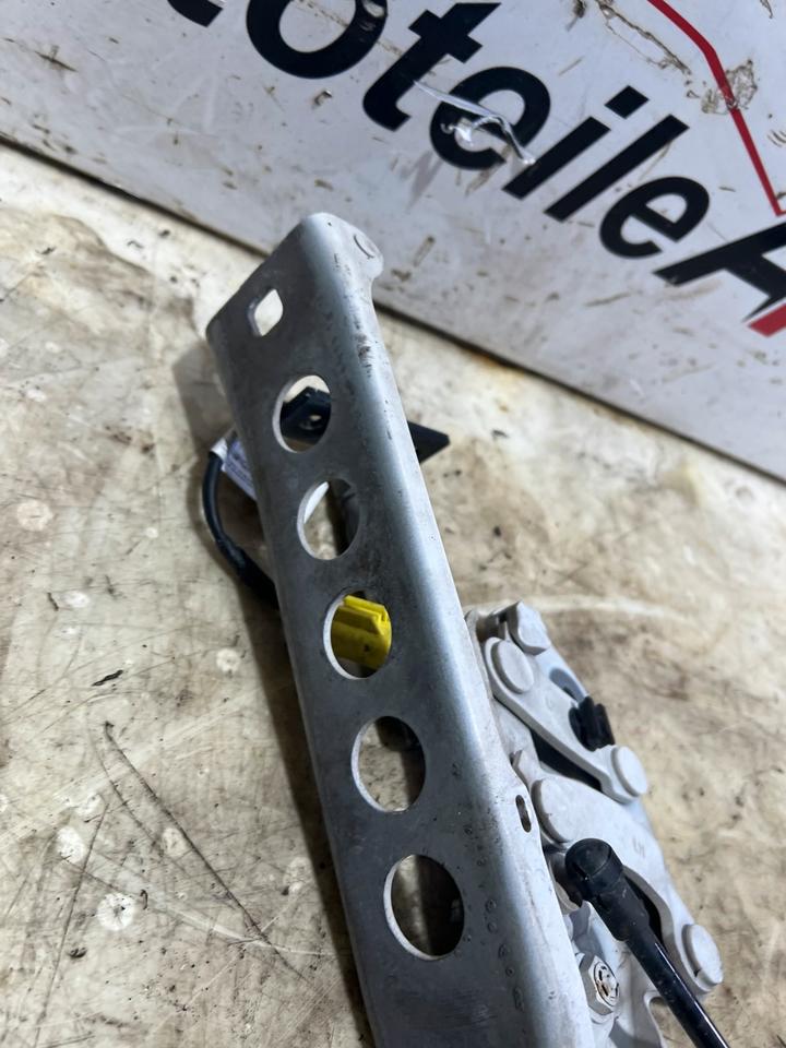 Audi A8 S8 4H Motorhaube Scharniere Scharnieren 4H0823823D – Bild 11