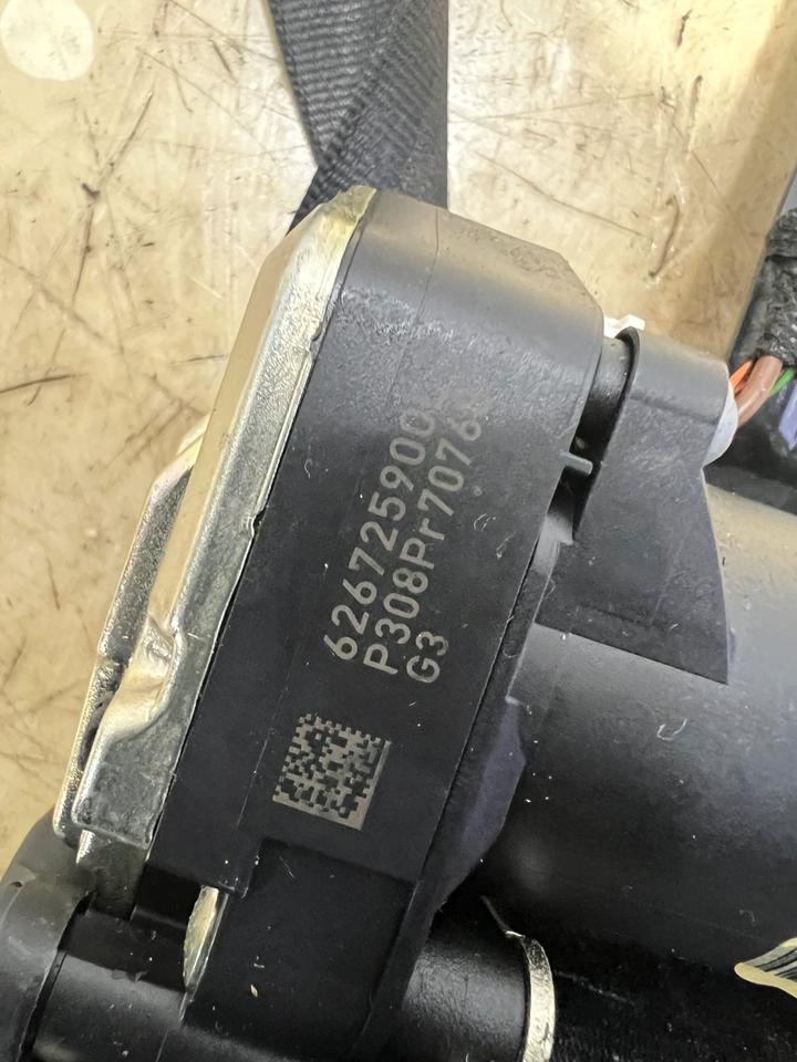 Audi A4 B9 8W Sicherheitsgurt Gurt Vorne 629855400 629855300 – Bild 7