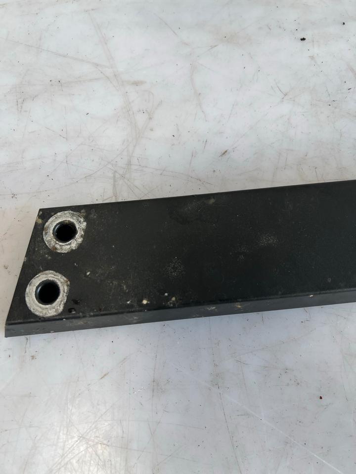 Audi A8 4H Schlossträger Längsträger Halter 4H0805861C 4H0805862C – Bild 7