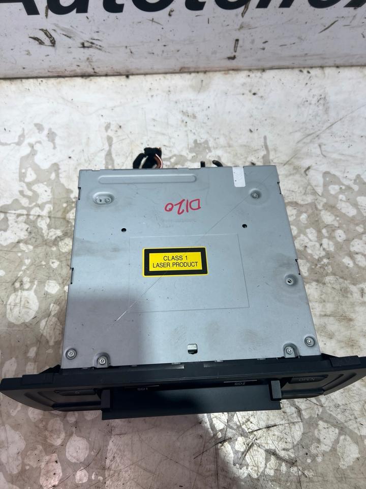 Audi A5 8T A4 B8 Multimedia CD Player Radio 8T2035678A – Bild 3