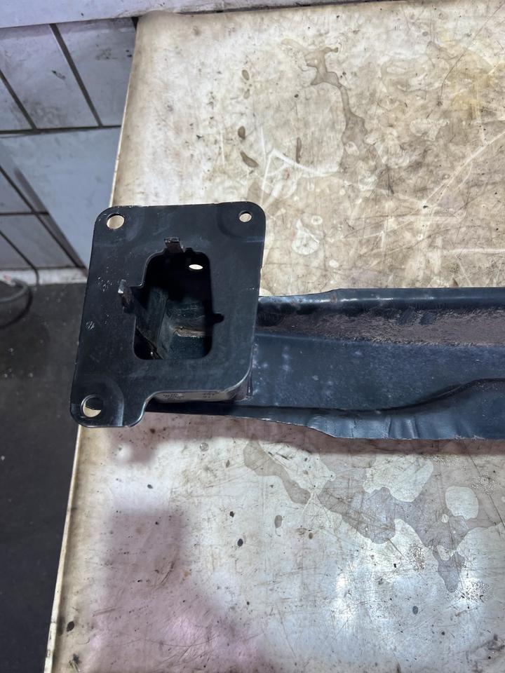 VW Tiguan 5N Stoßstange Träger Querträger Hinten 5N0807558 – Bild 11