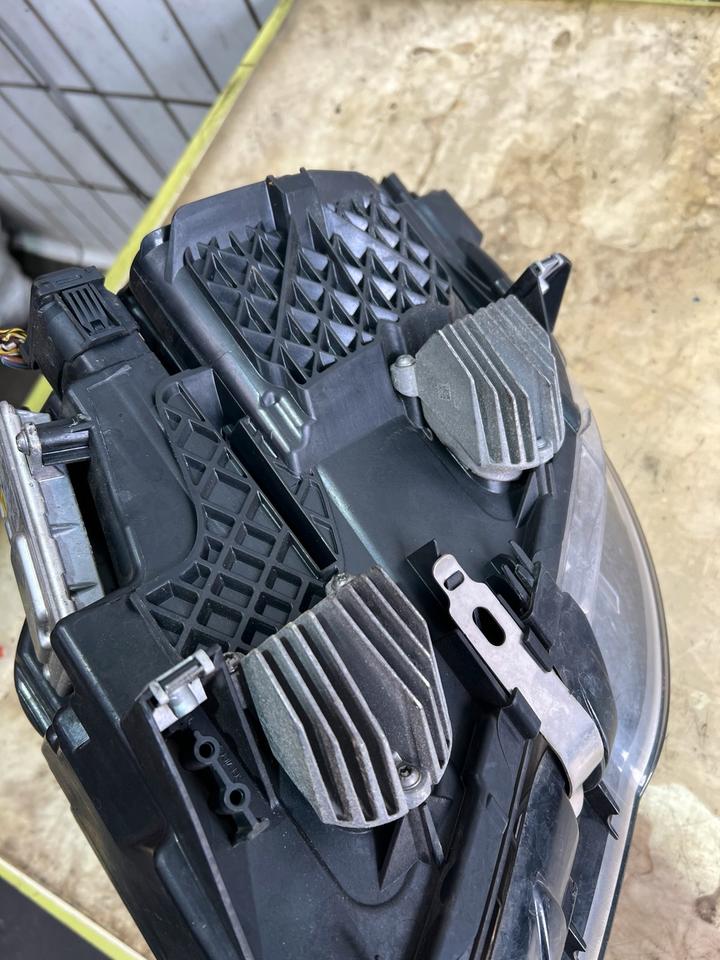 BMW 5er F10 F11 LCI Xenonscheinwerfer Scheinwerfer Vorne – Bild 8