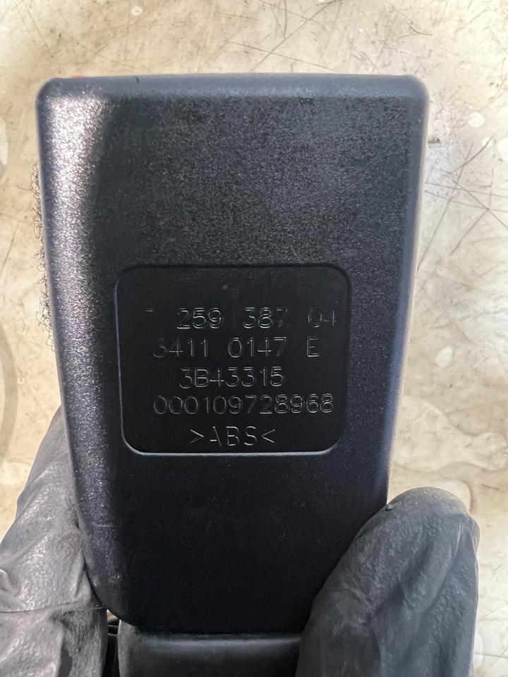 BMW 4er F32 F33 F36 Gurtstraffer Gurtschloss Vorne Rechts Links – Bild 6