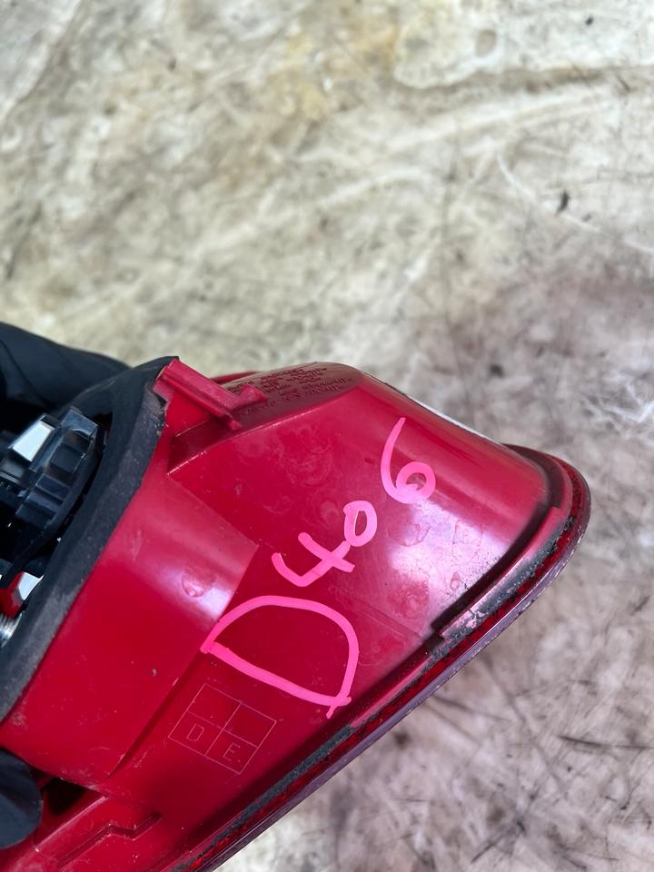 VW Tiguan 5N Facelift Rückleuchte Heckleuchte Innenleuchte Hinten – Bild 7