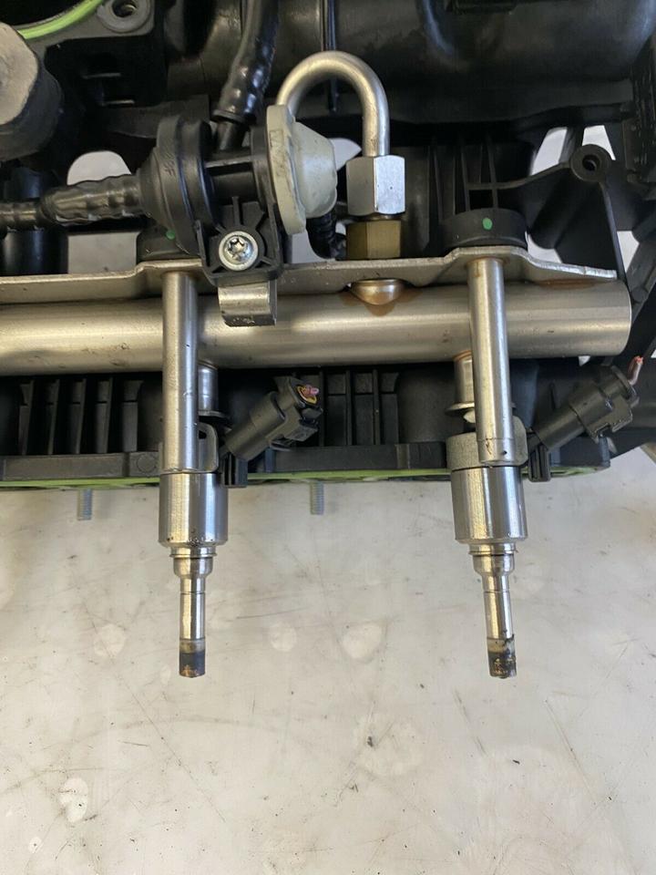 Audi A3 8P Ansaugbrücke Saugrohr 06J133135AK – Bild 4