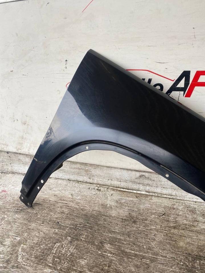 VW Tiguan 5N Kotflügel Vorne Rechts LC9X – Bild 8