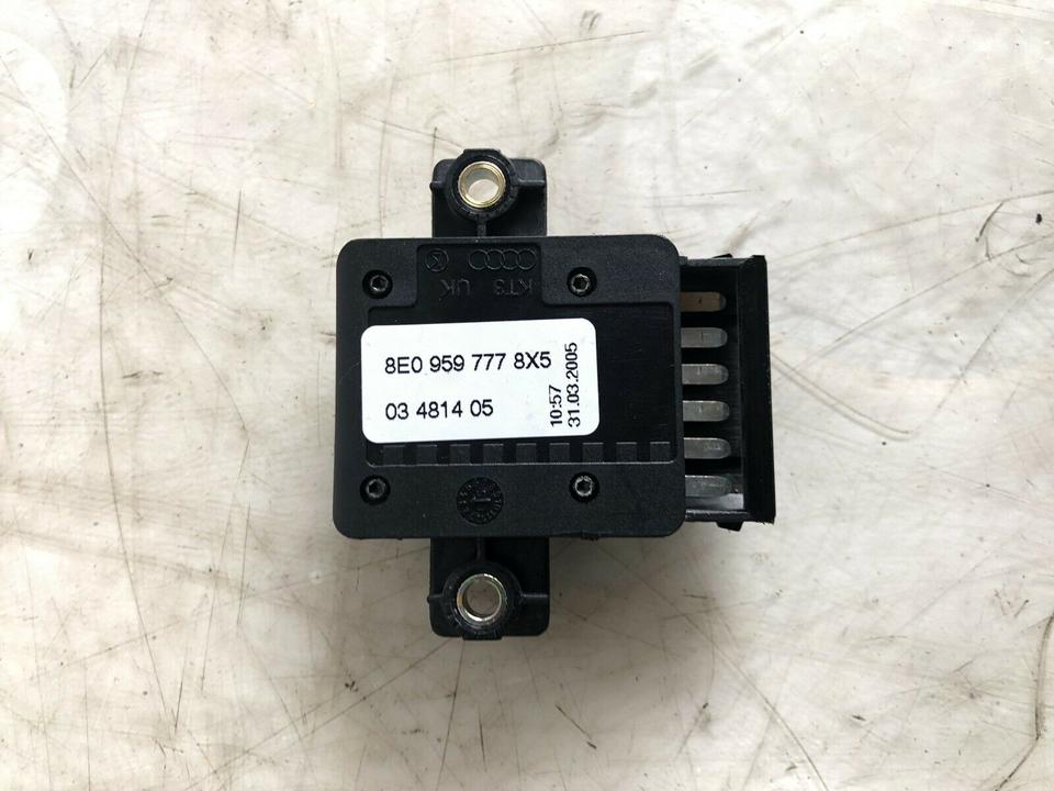 Audi A4 B7 8E Sitzverstellung Sitz Schalter 8E0959777 – Bild 4