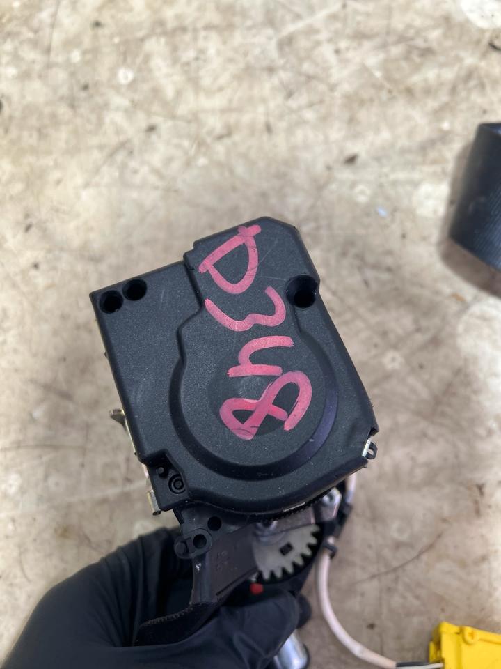 VW Touran 1T3 GP2 Gurt Sicherheitsgurt Vorne 1T2857706D – Bild 17