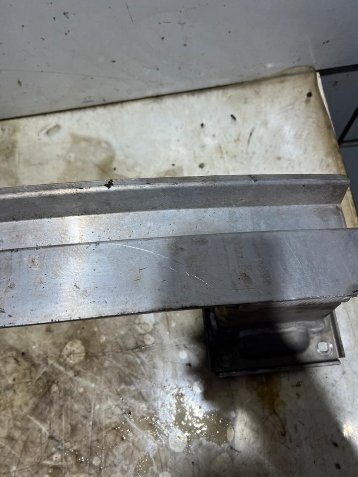 Audi A8 S8 4H Aufprallträger Stoßstangenträger Träger Hinten – Bild 4