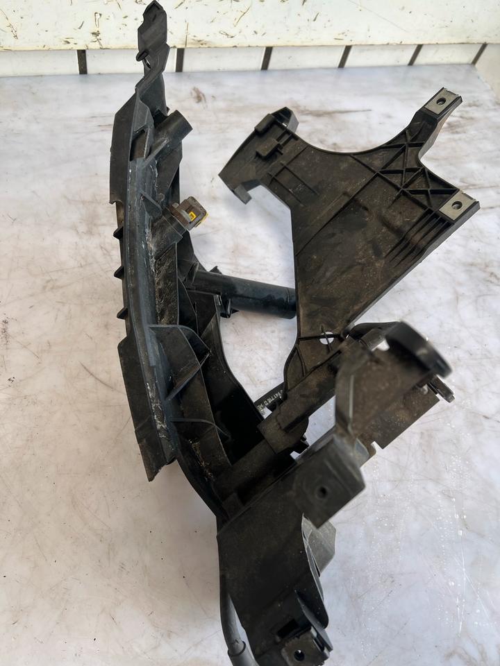 Audi A5 8T Facelift Scheinwerfer Aufnahme 8T0805607B 8T0805608B – Bild 3