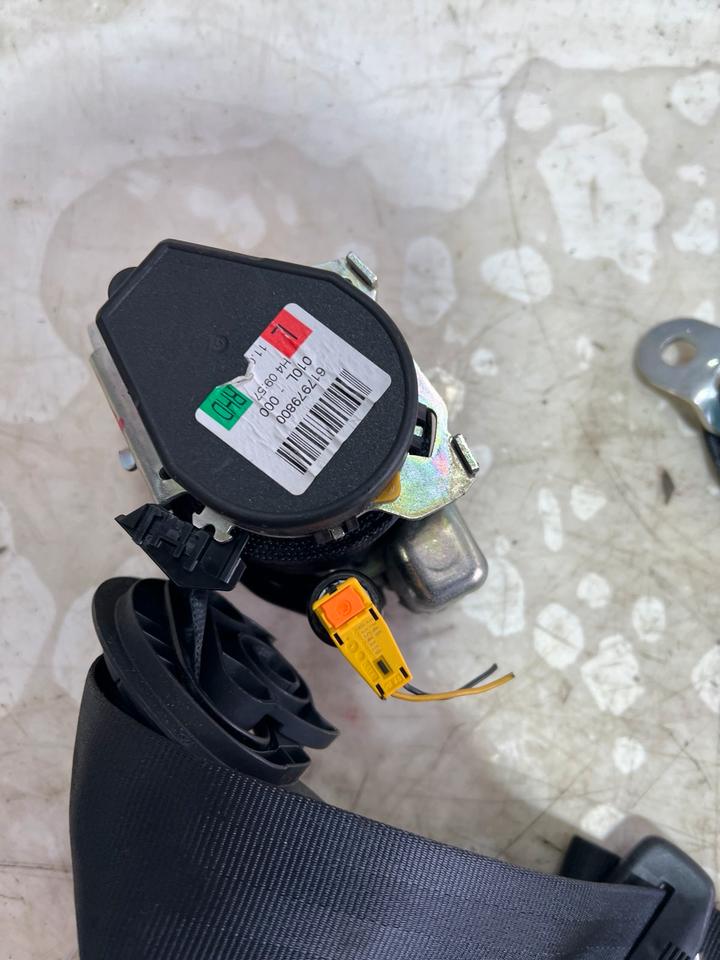 VW Golf 5 V 6 VI Sicherheitsgurt Gurt Vorne 1K4857706 1K4857705 – Bild 11