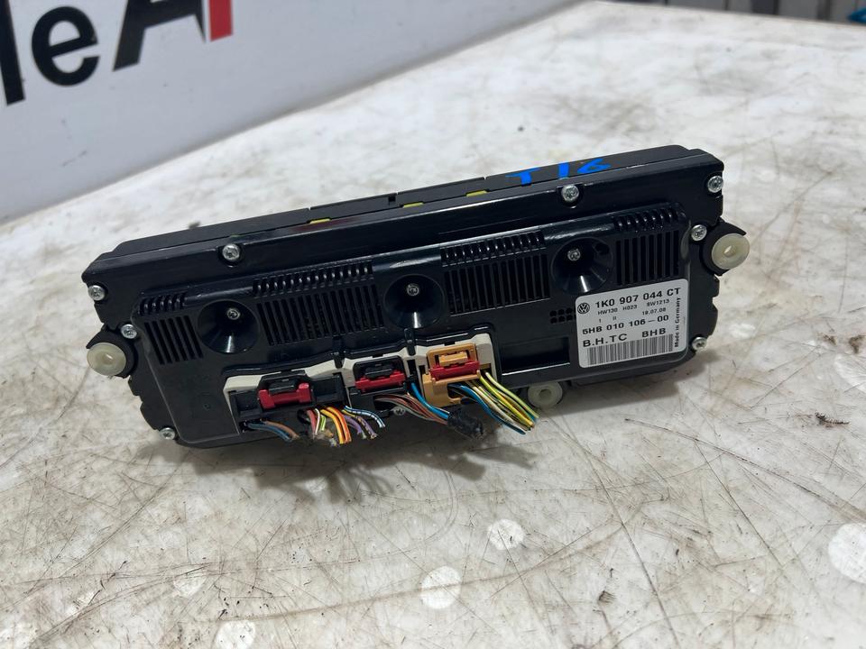 VW Golf 5 V Heizungbetätigung 1K0907044CT – Bild 3