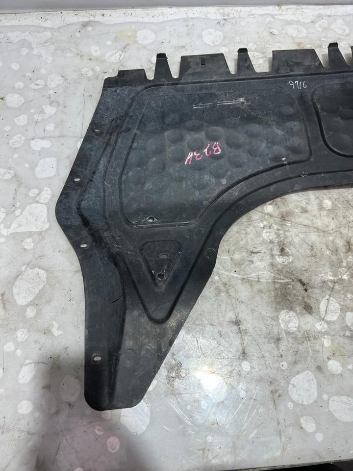 VW Golf 5 V 6 VI Unterfahrschutz Unterboden 1K0825237 – Bild 4