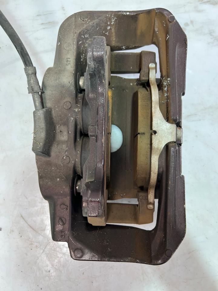 Audi A8 4H Bremssattel Bremse Vorne 4H05AC 4H06AC – Bild 7