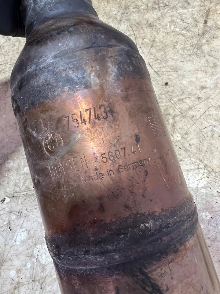 BMW 5er E60 E61 4.0 N62B40 Katalysator Kat 7547431 – Bild 9