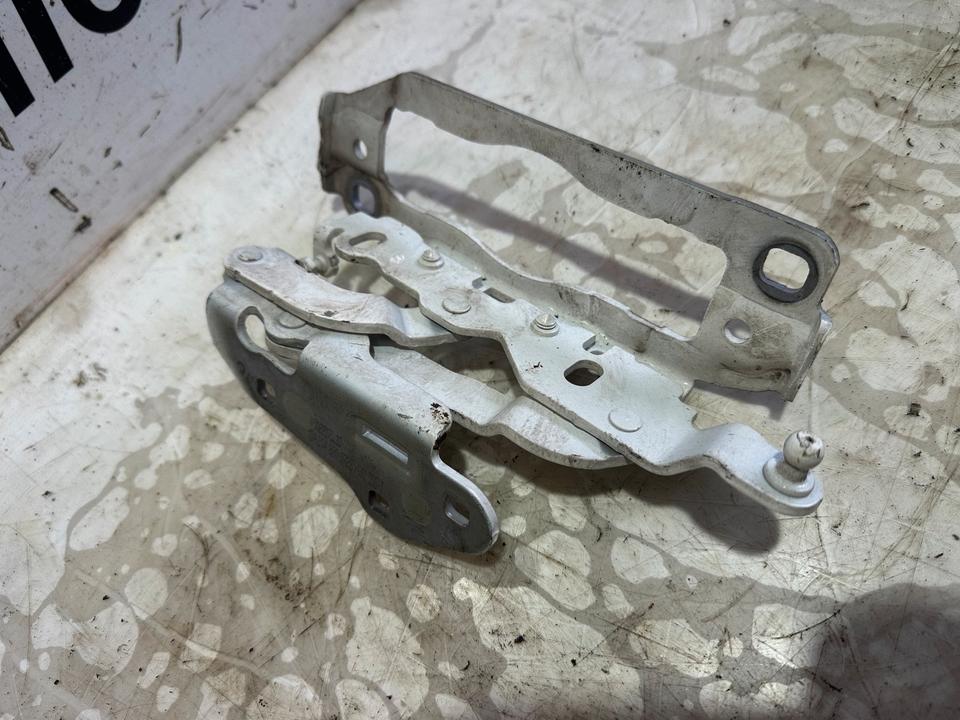 Mercedes W204 S204 Motorhauben Scharniere A2048800828 A2048800728 – Bild 3