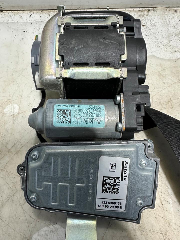 Mercedes E-Klasse W212 Sicherheitsgurt Gurt Vorne – Bild 13