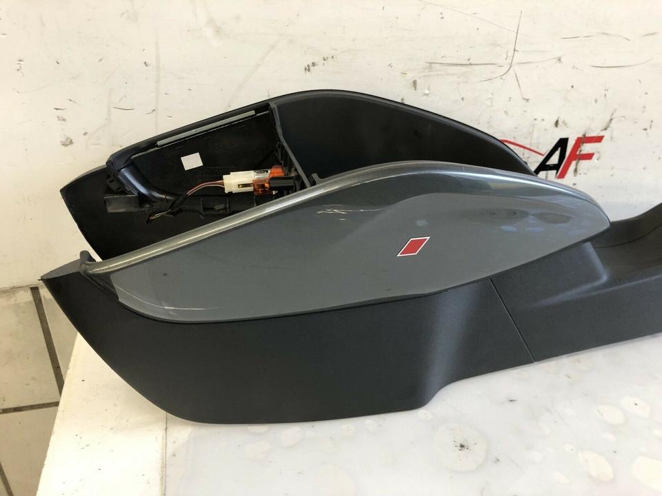 Audi A1 8X Mittelkonsole Mittelarmlehne Ablagefach Mitte – Bild 15