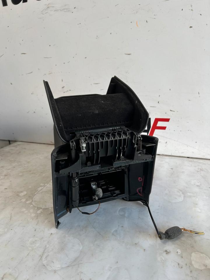 Mercedes SLK R171 Mittelarmlehne Armlehne A1716801310 – Bild 10