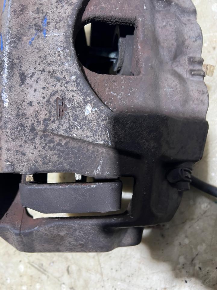 Audi A8 4H Bremssattel Bremse Bremssättel Vorne – Bild 3