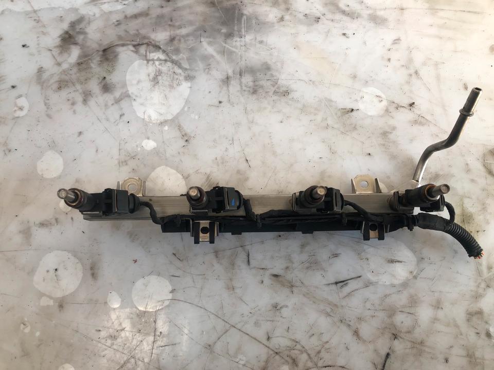 BMW E87 E90 E91 Einspritzleiste Einspritzdüse Düse 7561277 – Bild 3