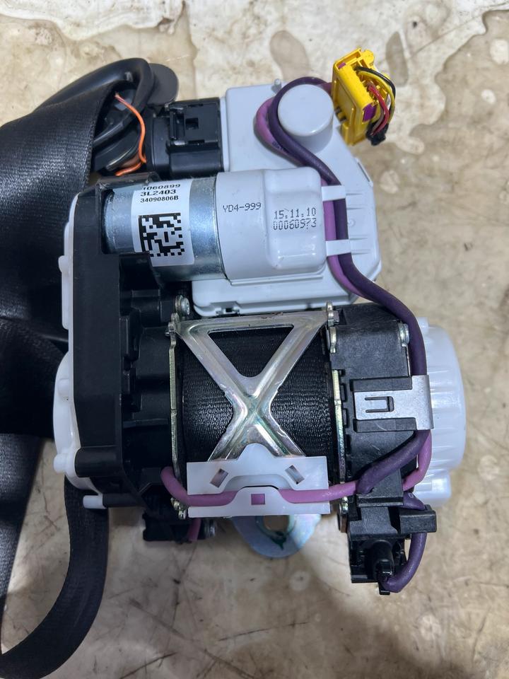 Audi A8 4H Gurt Sicherheitsgurt Vorne 4H0857705A 4H0857706A – Bild 11