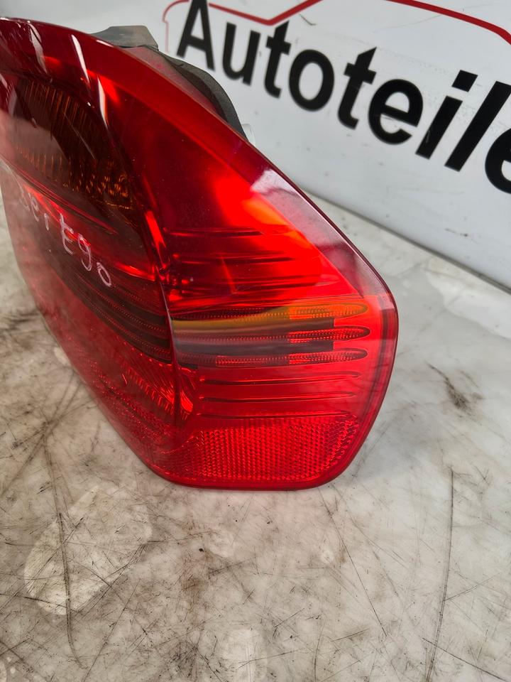 BMW 3er E90 Heckleuchte Rückleuchte Hinten – Bild 13