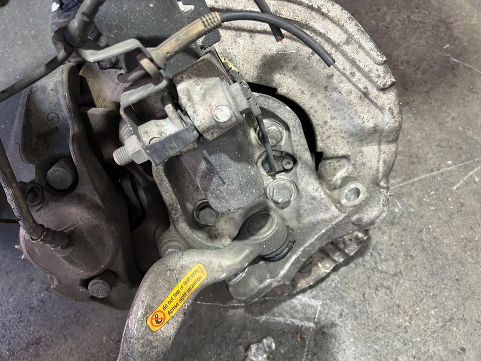 BMW 3er E90 E92 E93 N54 Achsschenkel Radnabe Bremssattel Vorne – Bild 19