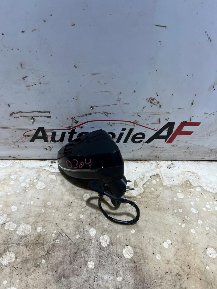 Audi A3 8V Außenspiegel Spiegel Vorne Rechts LZ9Y