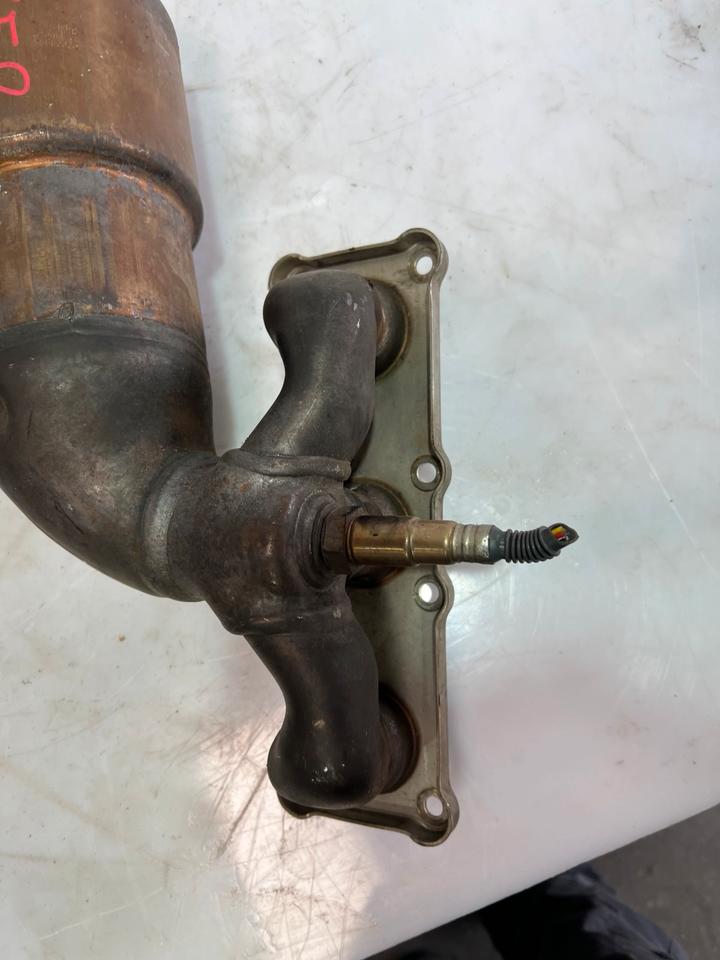 BMW 5er E60 E61 N52 Katalysator Kat Krümmerkat 7506085 – Bild 3