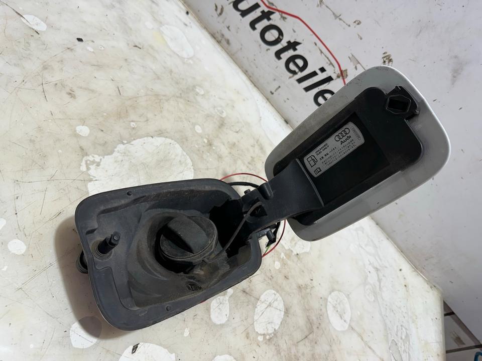 Audi A3 8V Sportback Tank Tankdeckel Deckel Tankklappe 8V4809906 – Bild 4