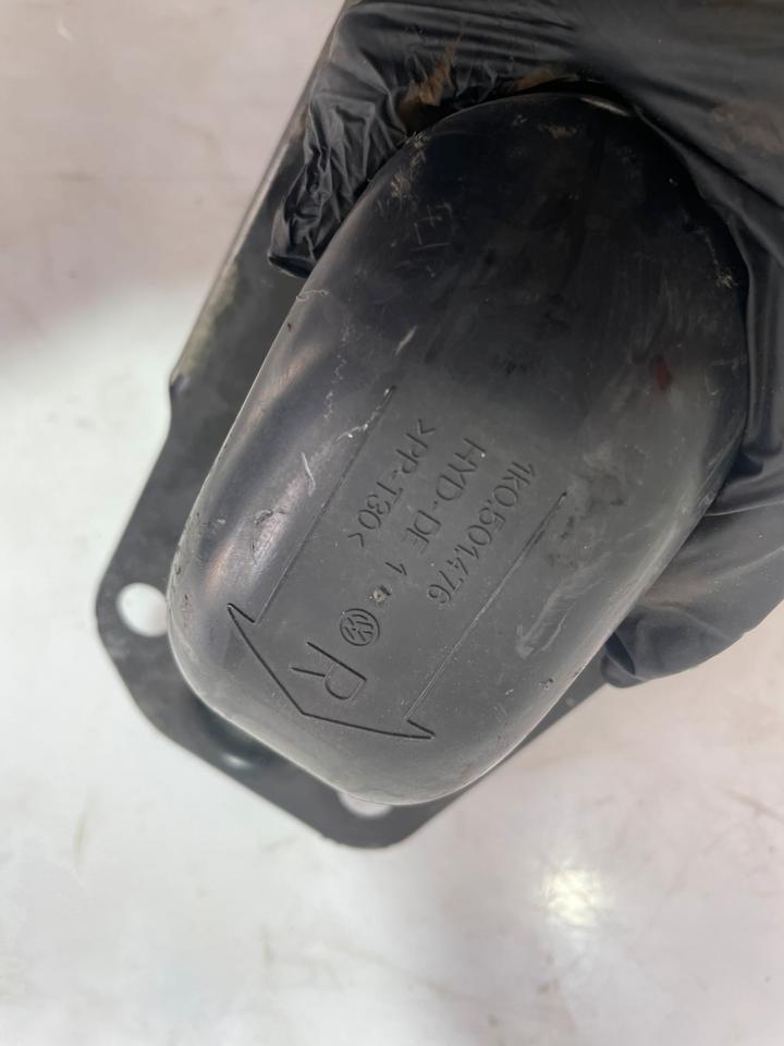 VW Audi A3 8V Querlenker Achslenker Hinten 1K0501475 1K0501476 – Bild 5