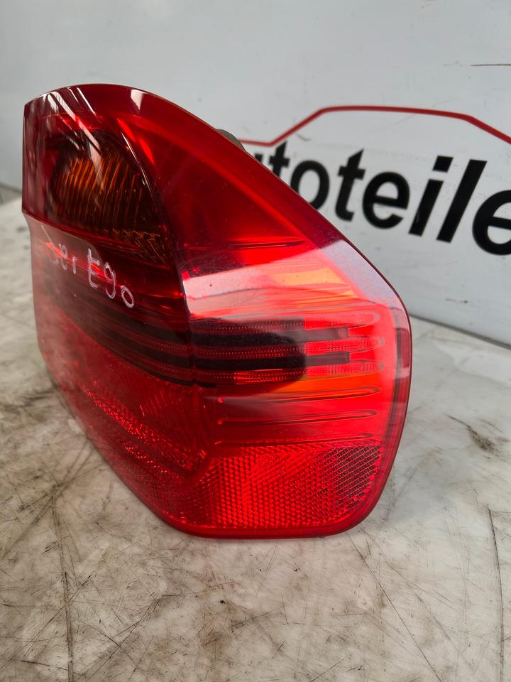 BMW 3er E90 Heckleuchte Rückleuchte Hinten – Bild 12