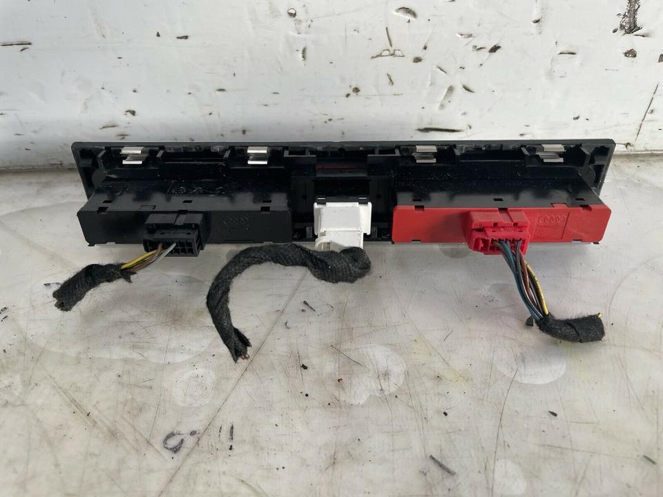 Audi A3 8P Warnblinker Schalter 8P0927137 – Bild 6