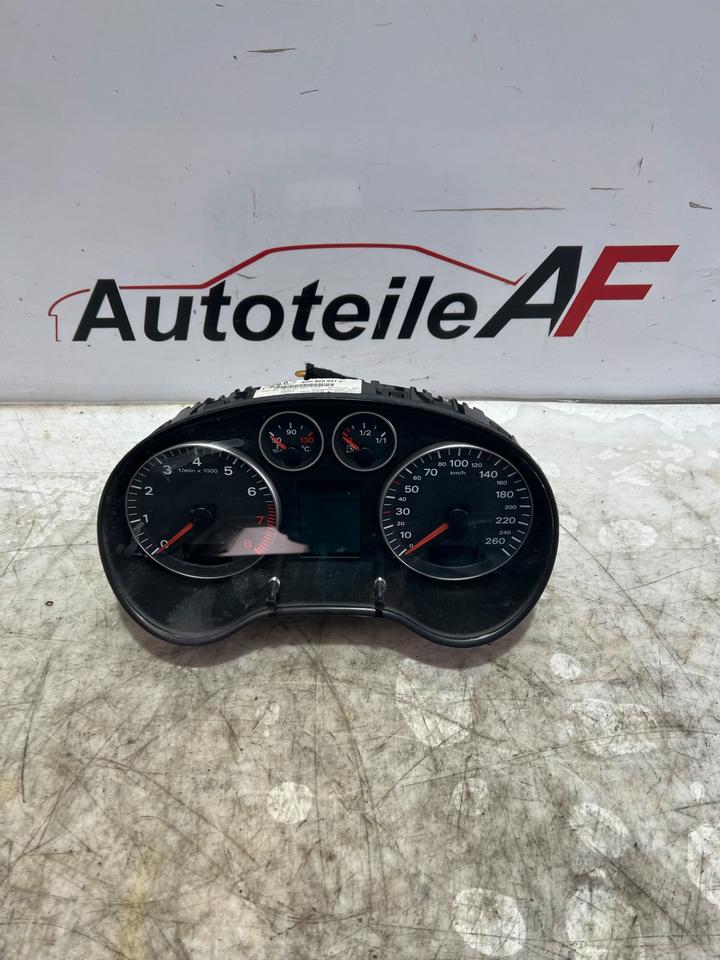 Audi A3 8P Tacho Tachometer Kombiinstrument 8P0920931F