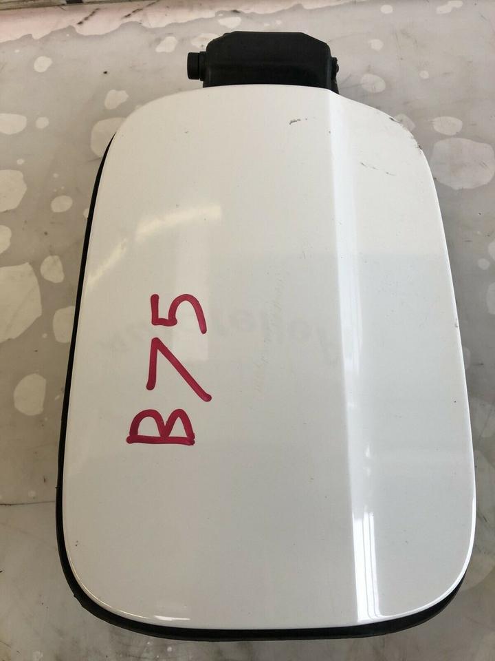 Audi A4 B8 8K Tankdeckel Tankklappe 8K0809999D LY9C – Bild 2