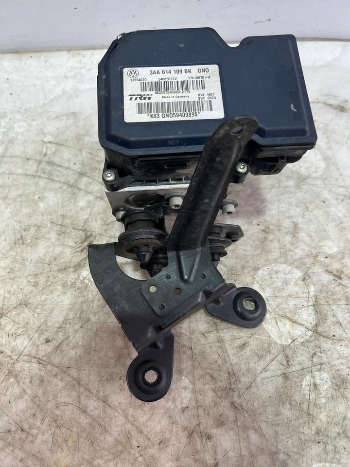 VW Passat B7 3C ABS Steuergerät 3AA614109BK – Bild 2