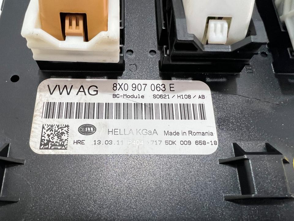 Audi A1 8X Bordnetzsteuergerät BCM Steuergerät 8X0907063E – Bild 3