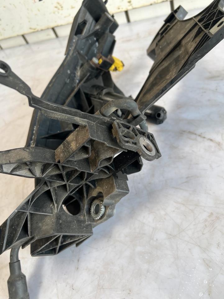 Audi A5 8T Facelift Scheinwerfer Aufnahme 8T0805607B 8T0805608B – Bild 5