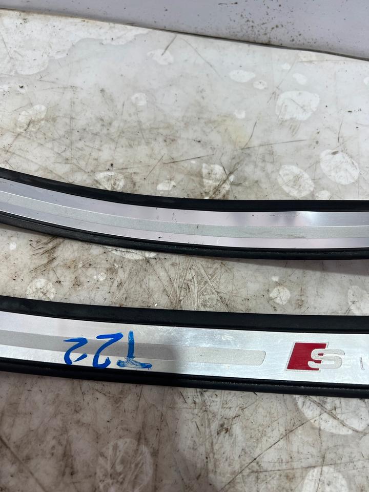 Audi A4 B8 8K S Line Leisten Türleisten 8K0853375 8K0853373 – Bild 7