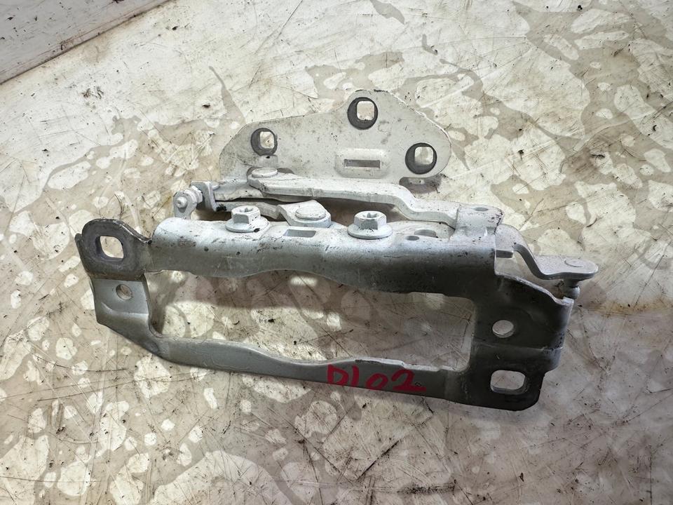 Mercedes W204 S204 Motorhauben Scharniere A2048800828 A2048800728 – Bild 4