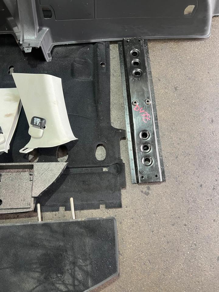 VW Touran 1T1 1T2 3.Reihe 3 Sitzreihe Rücksitzbank Sitze Hinten – Bild 3