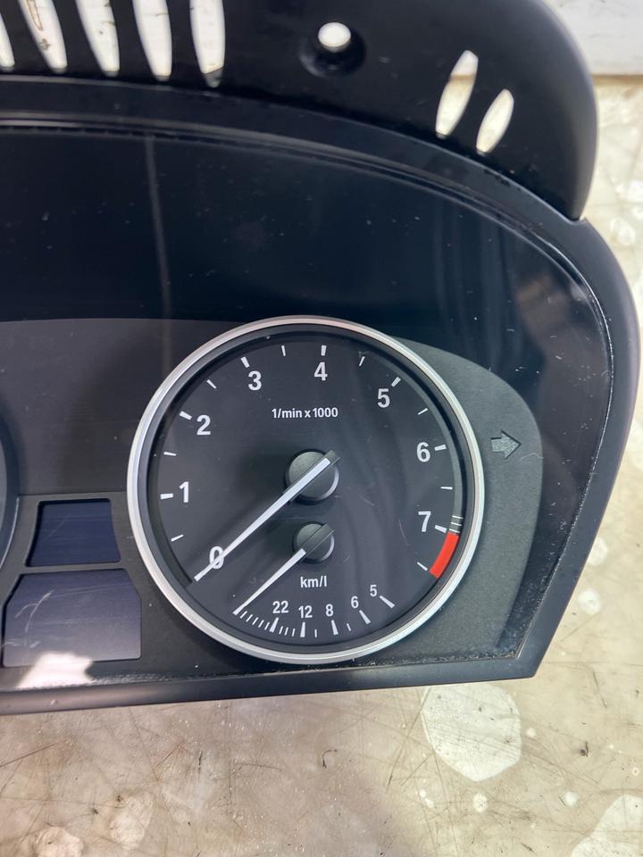 BMW 5er E60 E61 Tacho Tachometer Kombiinstrument 6965359 – Bild 3