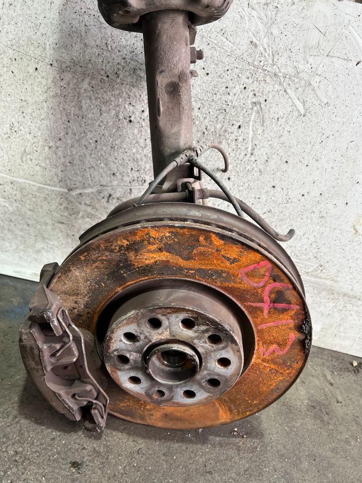 Audi Q3 8U Tiguan 5N Achsschenkel Radnabe Stoßdämpfer Vorne – Bild 4