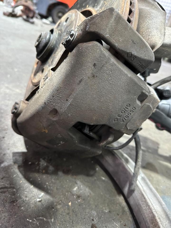 Audi A6 4G Achsschenkel Radnabe Bremssattel Vorne – Bild 7