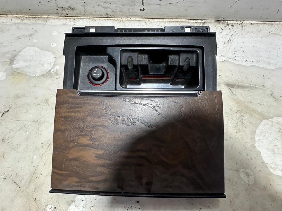 Audi A6 4G Aschenbecher Zigarettenanzünder 4G0863273 4G0857951 – Bild 3