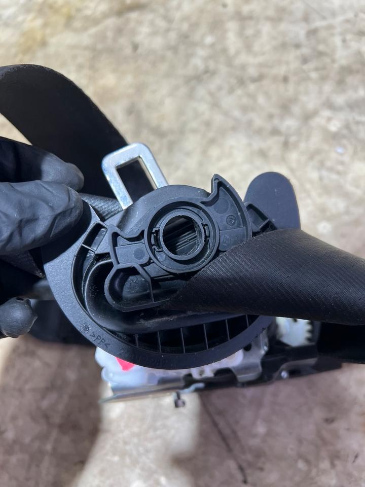 VW Passat B7 3C Gurt Sicherheitsgurt Vorne 3C1857705P 3C1857706R – Bild 11