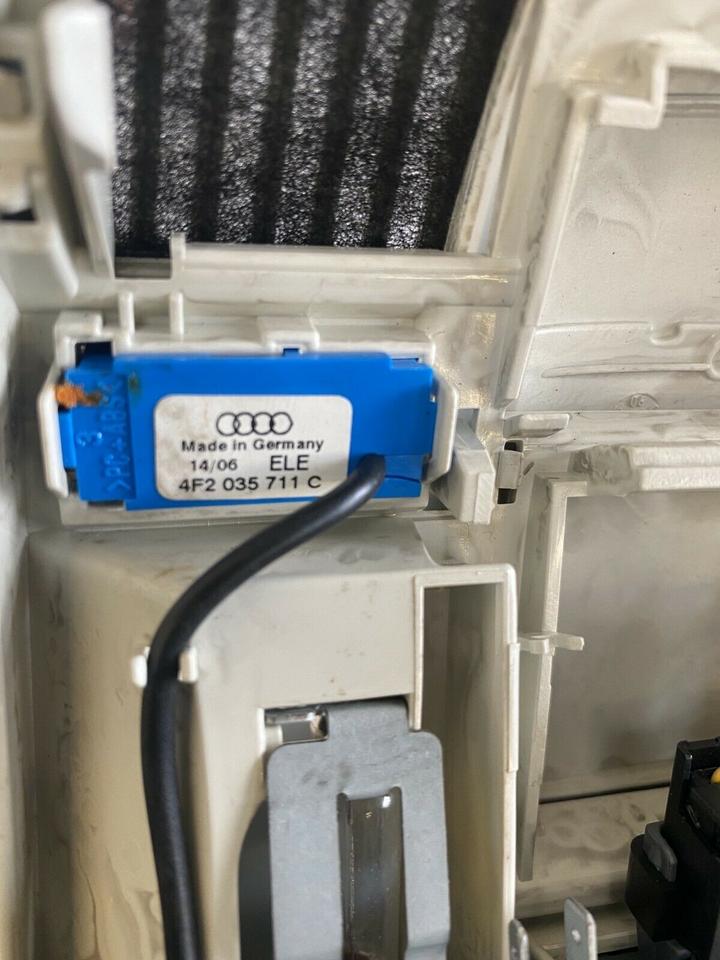 Audi A6 4F Innenraumbeleuchtung Innenleuchte 4F0947135H – Bild 6